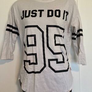 2/$15 Nike Crew Neck Just Do It 3/4 Sleeve Top Black & White Tee Size XS